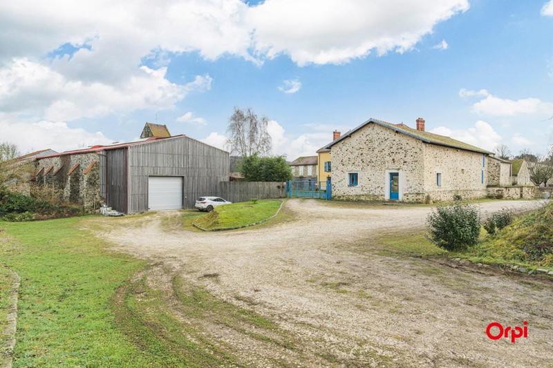 Propriété - 320 m² - 6 pièces