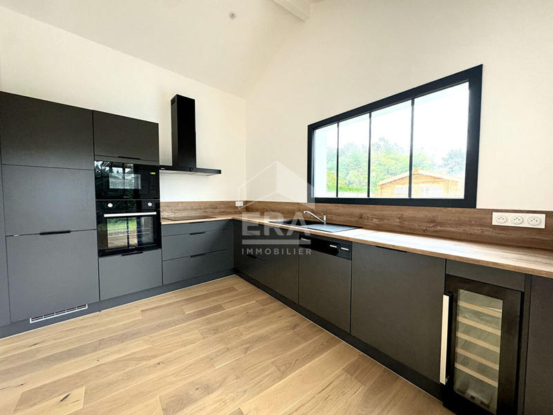 Maison - 110 m² - 5 pièces