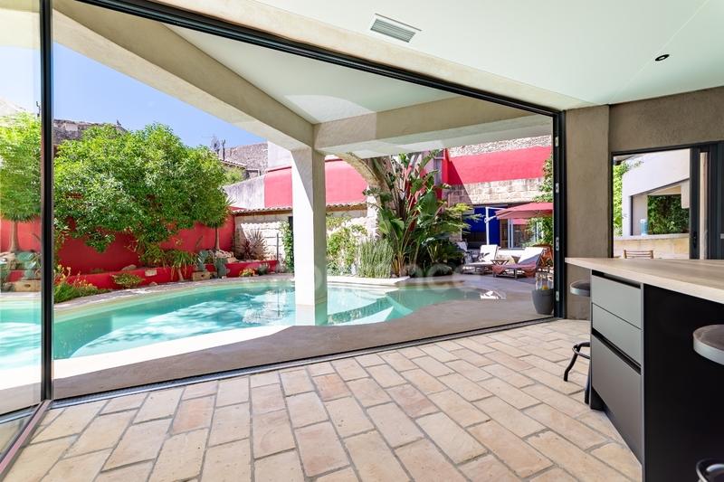 Maison - 450 m² - 11 pièces