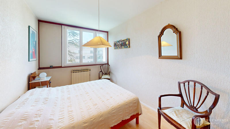 Appartement - 82 m² - 5 pièces