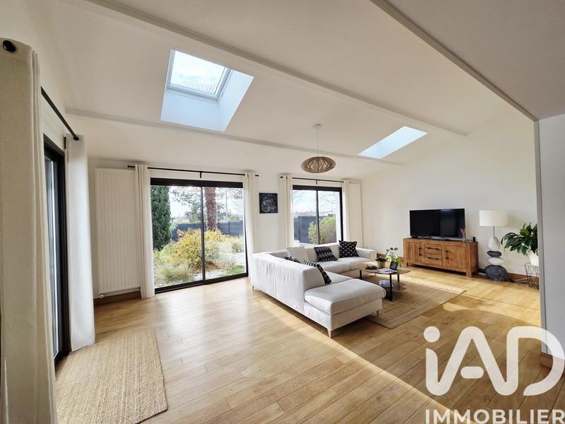 Maison - 176 m² - 6 pièces