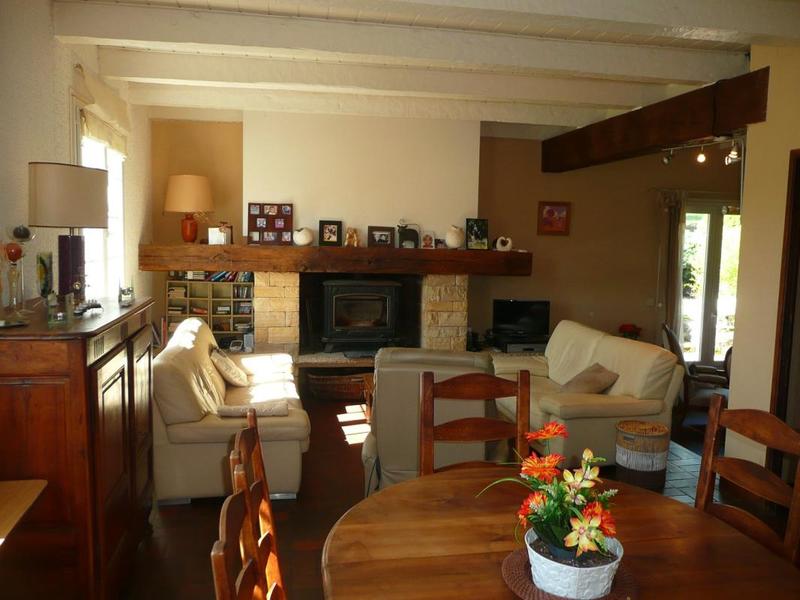 Maison - 222 m² - 10 pièces