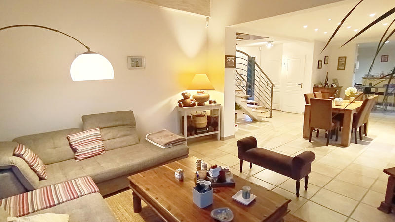 Maison - 149 m² - 6 pièces