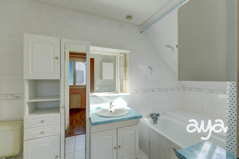 Maison - 177 m² - 6 pièces