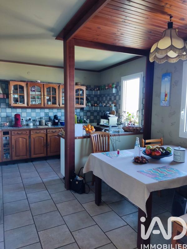 Maison - 246 m² - 6 pièces