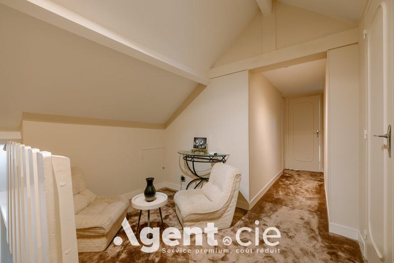 Maison - 184 m² - 7 pièces