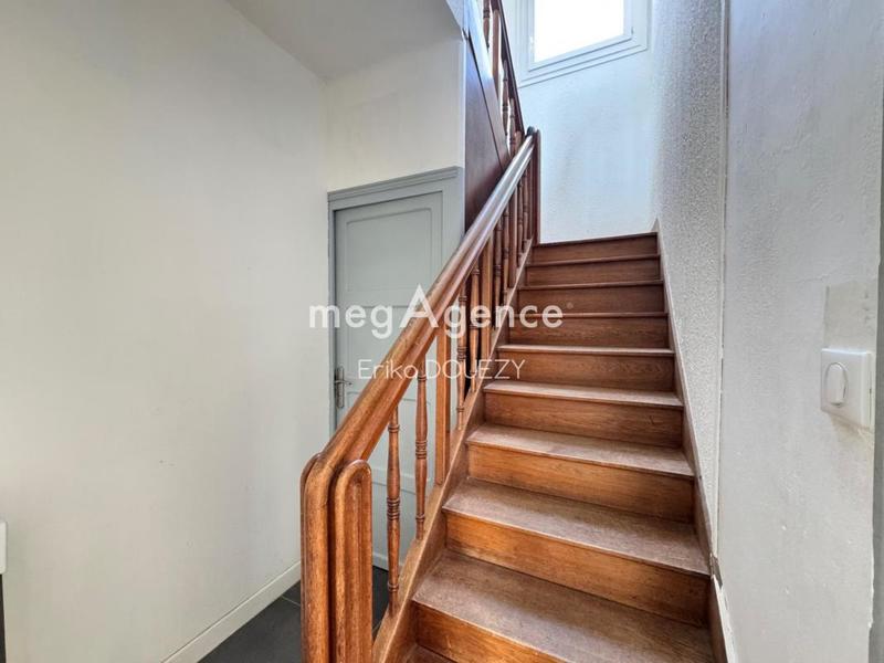 Maison - 166 m² - 8 pièces