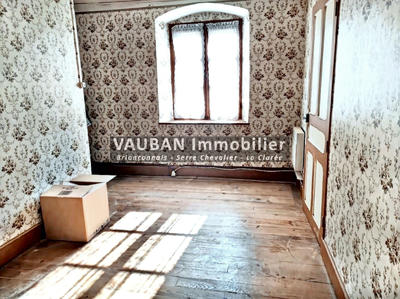 Maison - 380 m² - 3 pièces