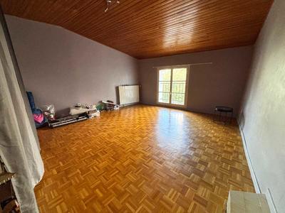 Maison de village - 214 m² - 6 pièces