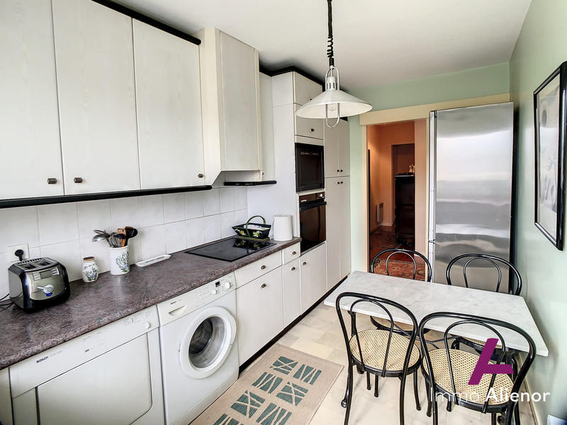 Appartement - 106 m² - 4 pièces