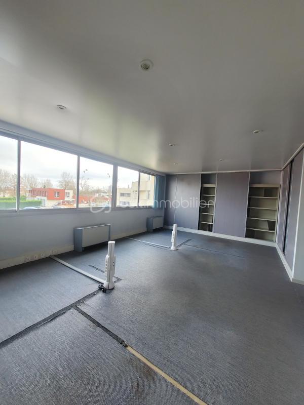 Bureau - 233 m² - 12 pièces