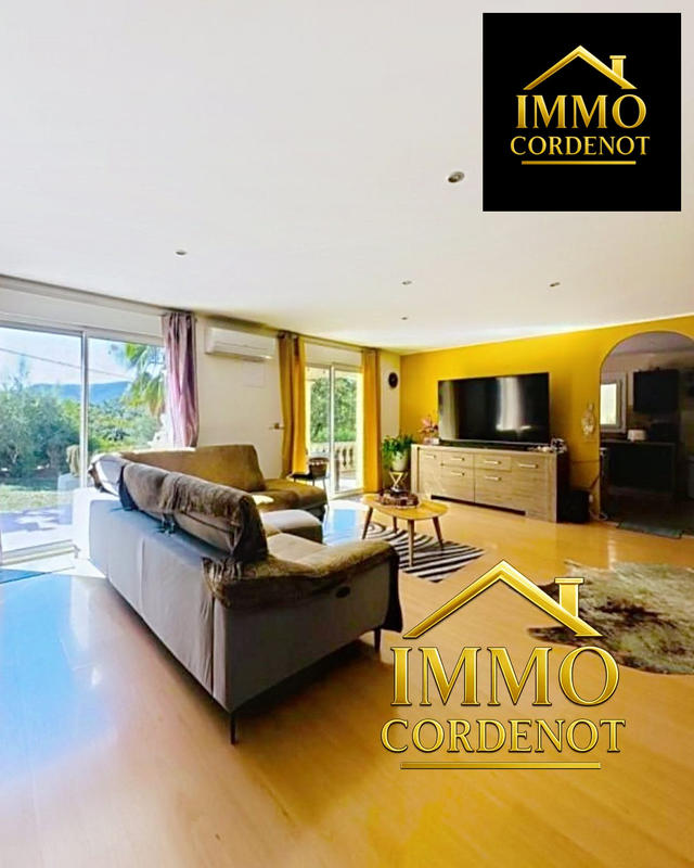 Villa - 250 m² - 7 pièces