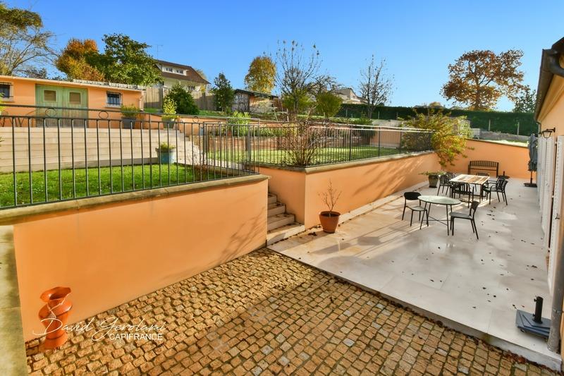 Maison - 150 m² - 5 pièces