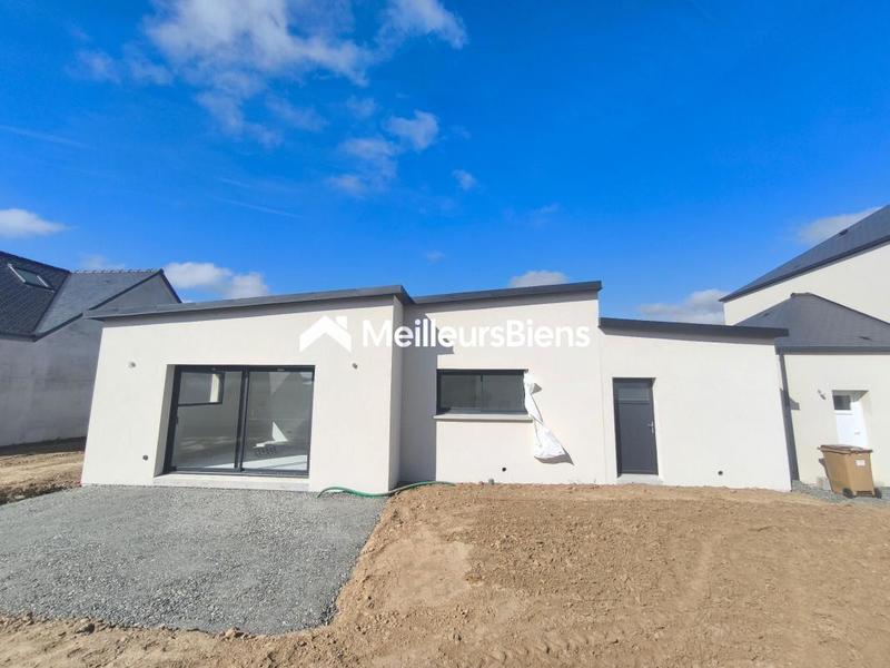 Maison - 96 m² - 5 pièces