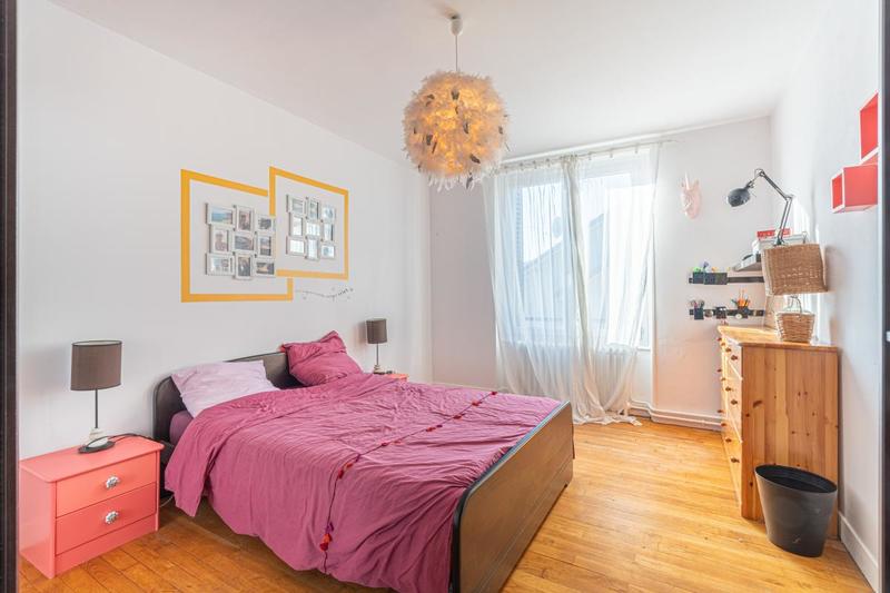 Maison - 175 m² - 8 pièces