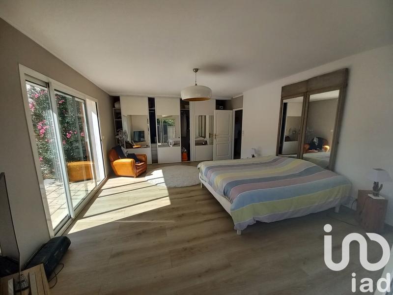 Maison - 196 m² - 5 pièces