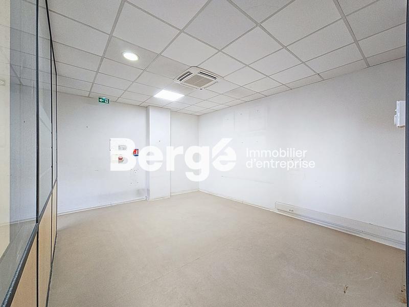 Bureau - 124 m²