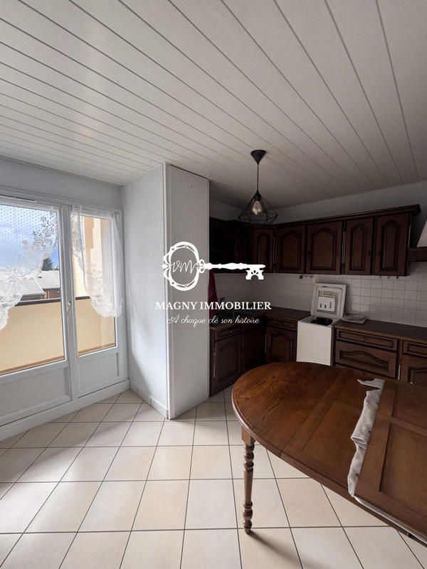 Appartement - 92 m² - 4 pièces