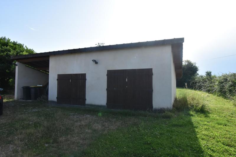 Maison - 110 m² - 9 pièces