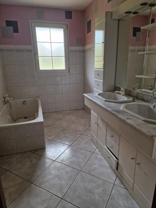 Maison - 135 m² - 4 pièces