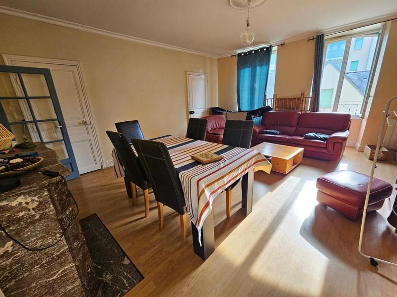 Appartement - 112 m² - 6 pièces