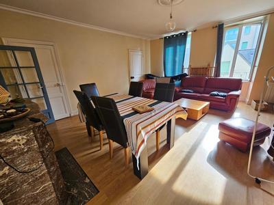 Appartement - 112 m² - 6 pièces