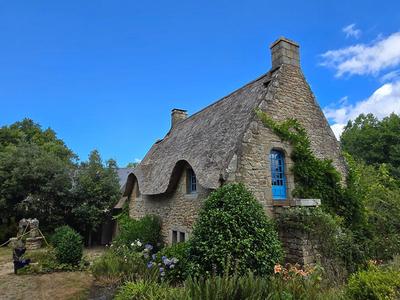 Propriété - 205 m² - 6 pièces