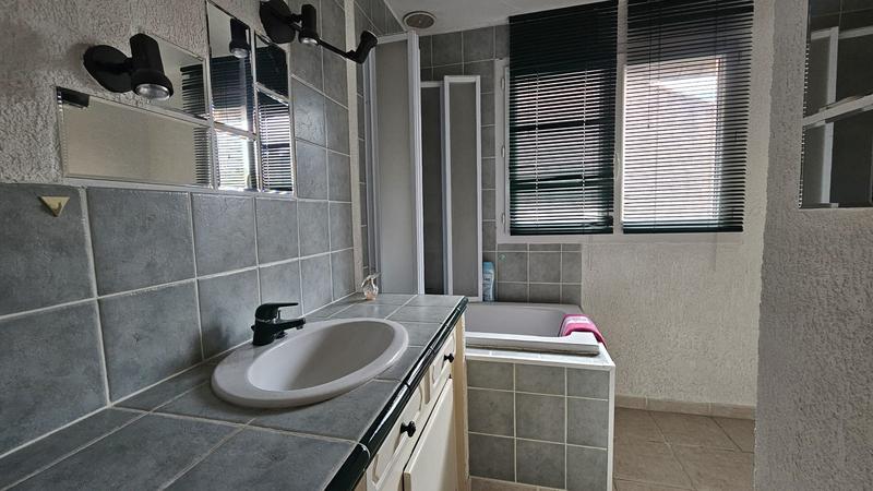 Maison ancienne - 210 m² - 7 pièces