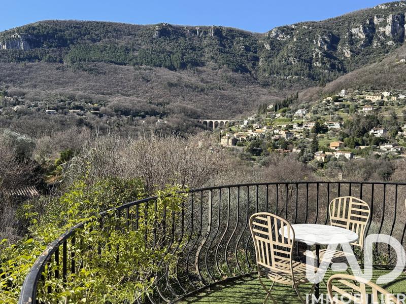 Maison - 190 m² - 8 pièces