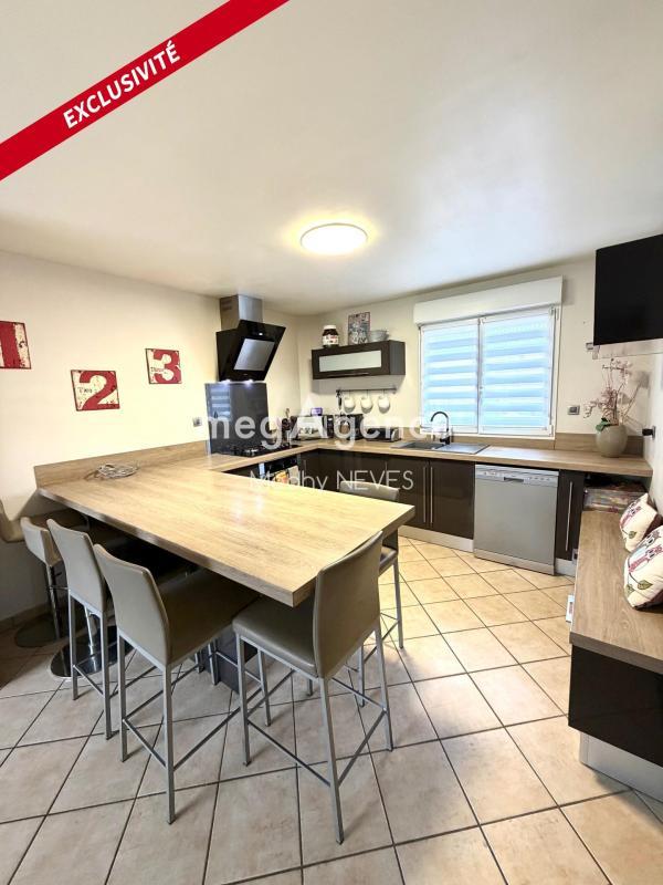 Maison - 166 m² - 8 pièces