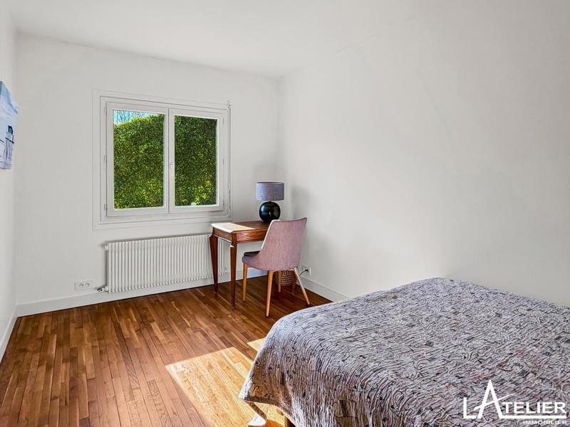 Maison - 209 m² - 8 pièces