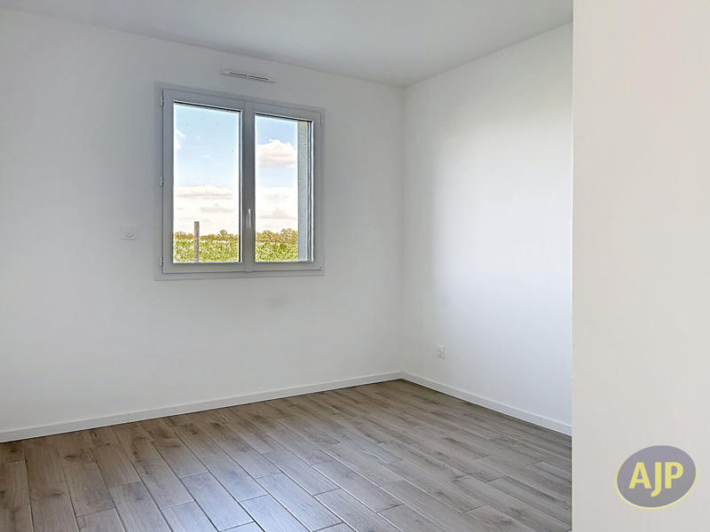 Maison - 98 m² - 4 pièces