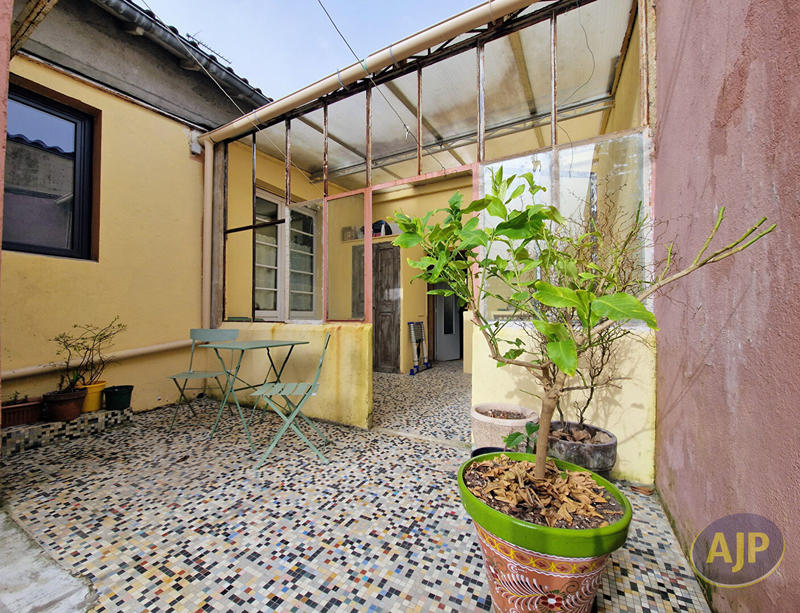 Maison - 146 m² - 6 pièces