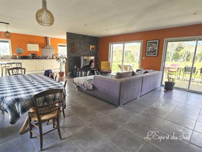 Maison - 130 m² - 5 pièces