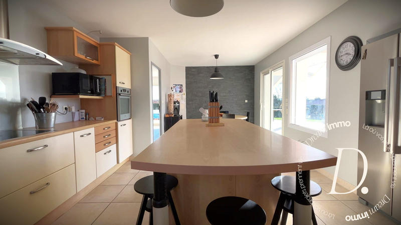 Maison - 162 m² - 5 pièces