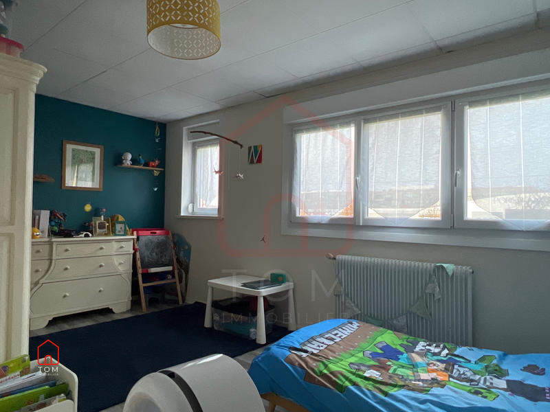 Maison - 180 m² - 5 pièces