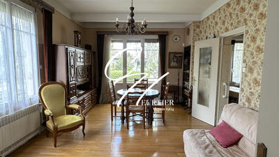 Maison - 85 m² - 6 pièces