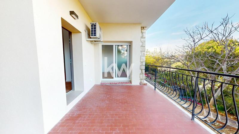 Appartement - 87 m² - 4 pièces