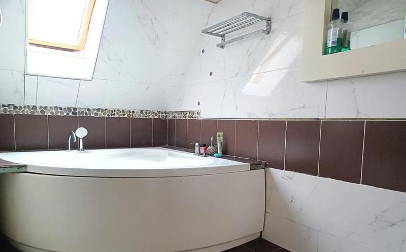 Maison - 106 m² - 5 pièces