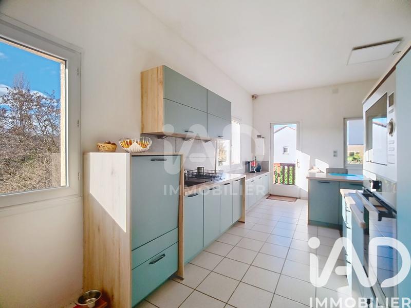 Maison - 186 m² - 5 pièces