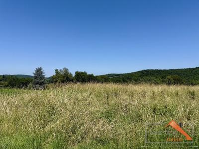 Terrain constructible - 1 524 m²