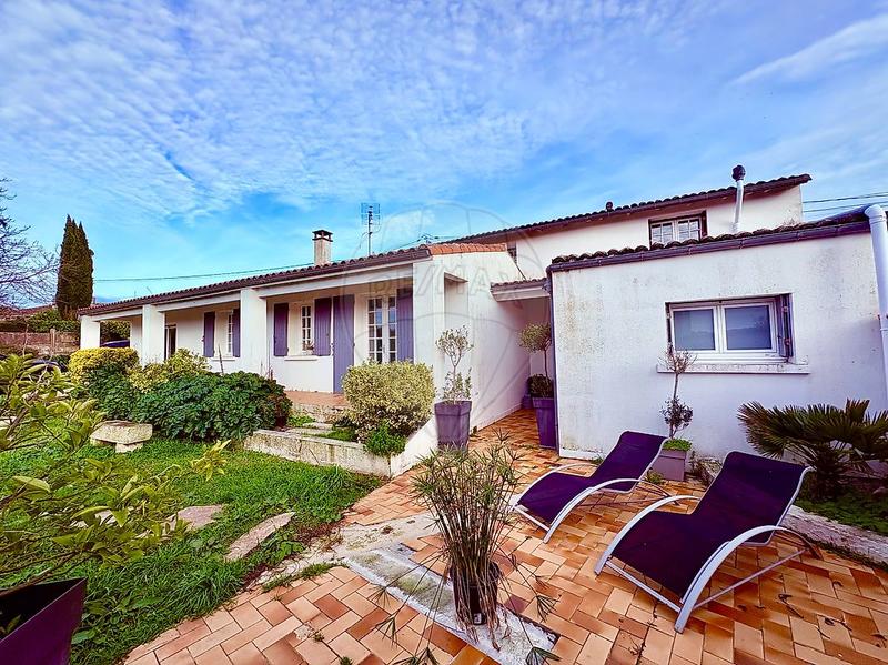 Maison - 166 m² - 6 pièces