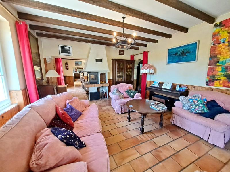 Maison - 166 m² - 7 pièces