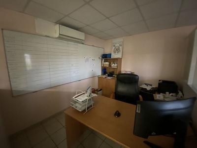 Local commercial - 330 m² - 4 pièces