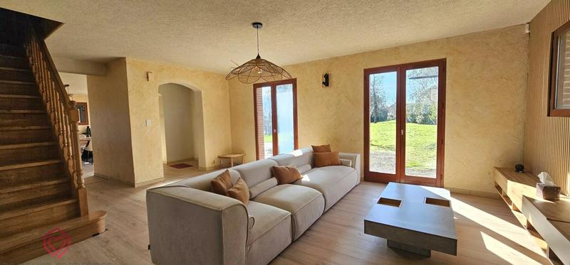 Maison de campagne - 210 m² - 8 pièces