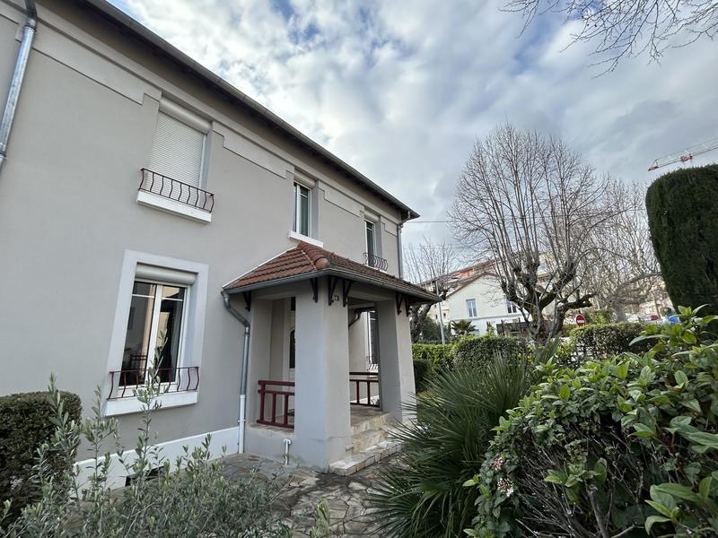 Maison - 165 m² - 7 pièces