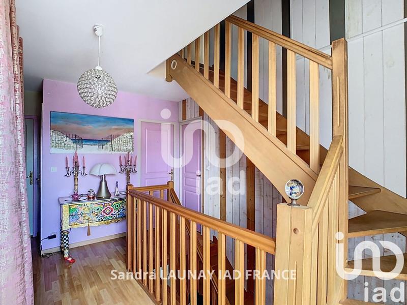 Maison - 202 m² - 8 pièces