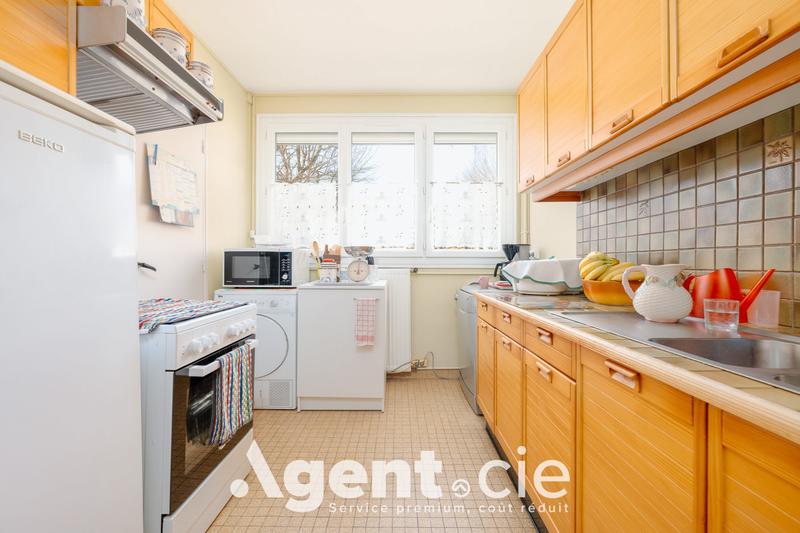 Appartement - 70 m² - 4 pièces