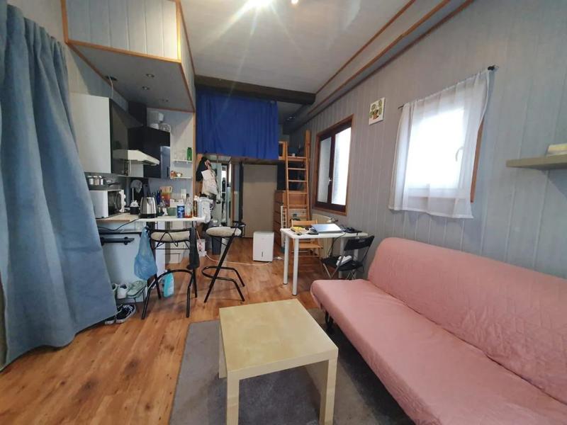 Maison - 270 m² - 10 pièces