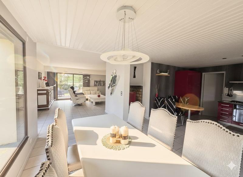 Maison contemporaine - 162 m² - 6 pièces